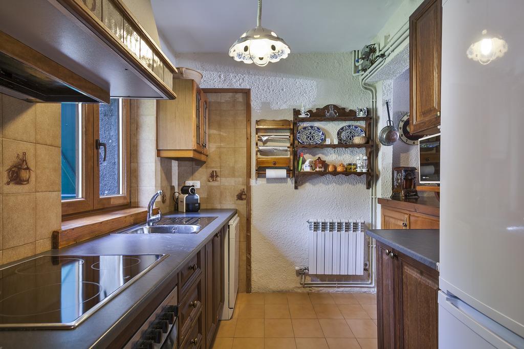 Arties Luxury Apartments Con Gran Jardin Comunitario Habitación foto